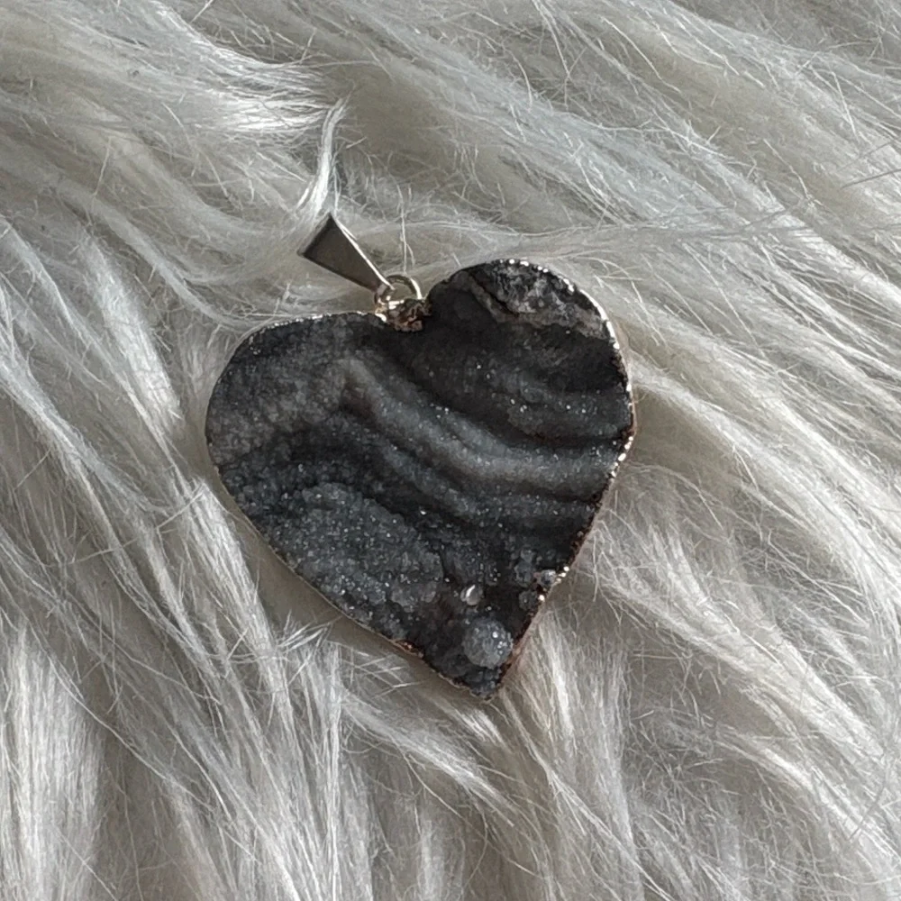 Eclipse Heart- Handcrafted Silver Plated Druzy Agate Pendant - Picture 2 of 4